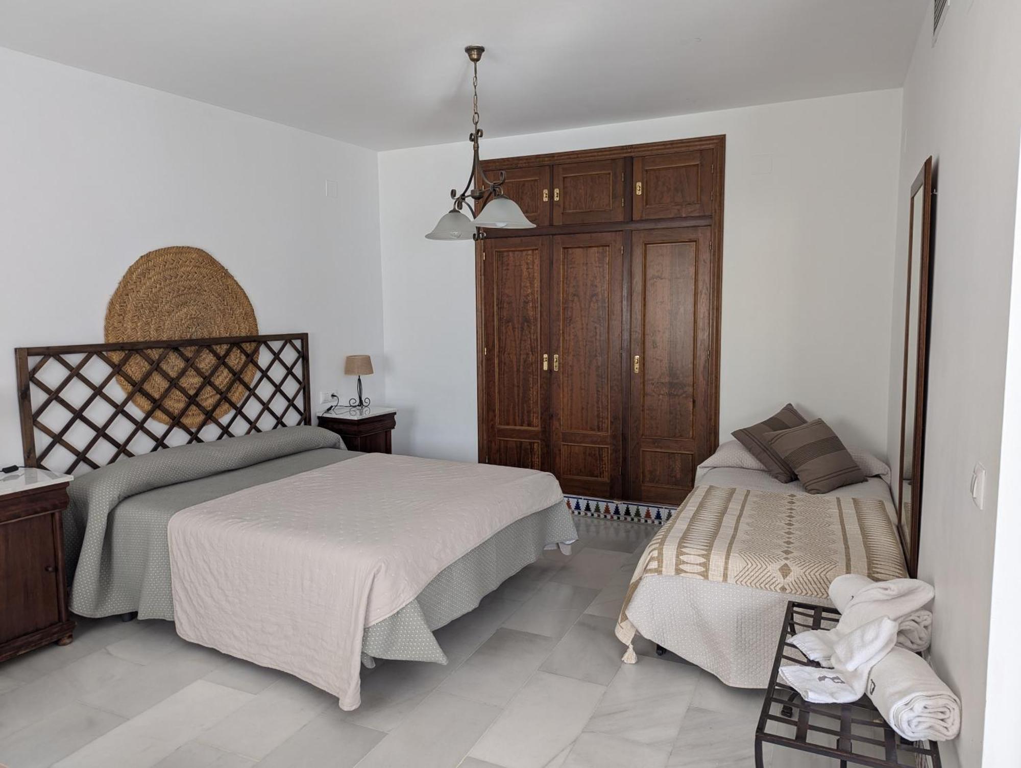 Apartamentos Plaza Кордова Экстерьер фото